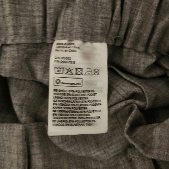 H&M- Paperbag Waist Pant - Picture 6 of 6